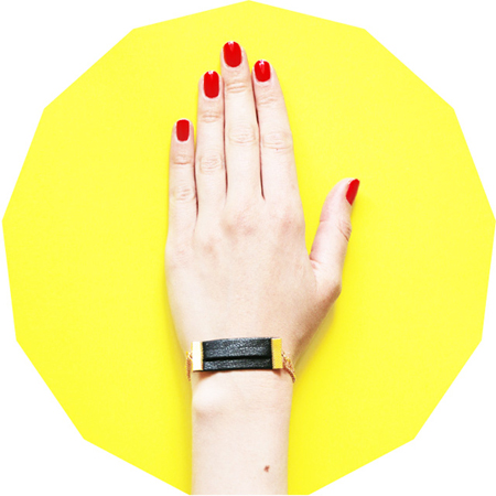 bracelet doree et cuir