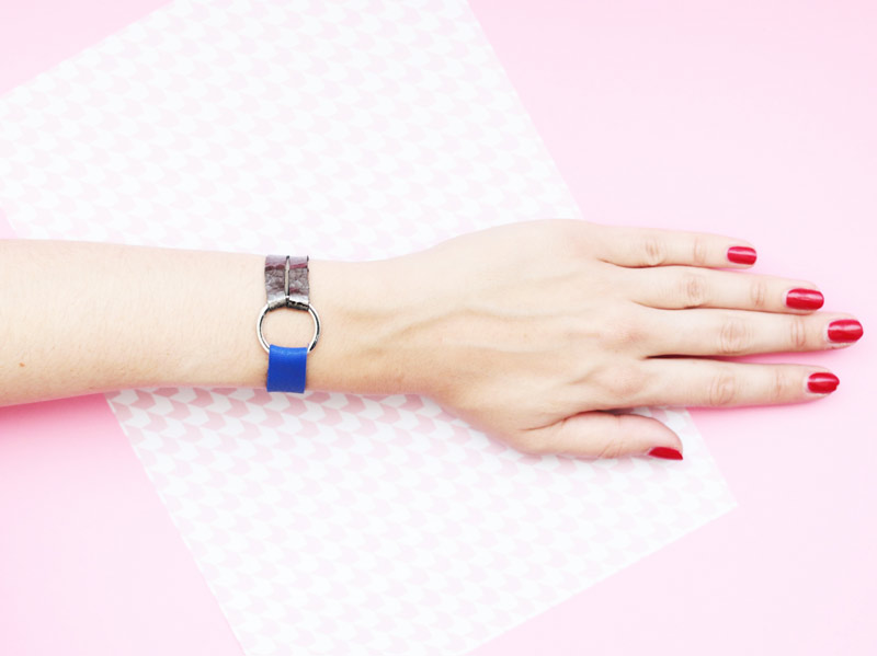 DIY mode : un bracelet à gros anneau de&nbsp;porte-clefs