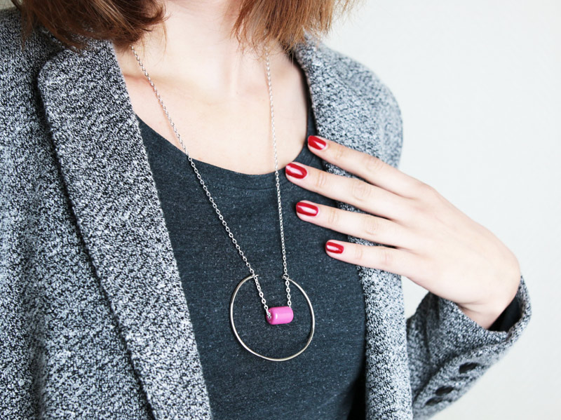 DIY mode : collier cercle design minimaliste