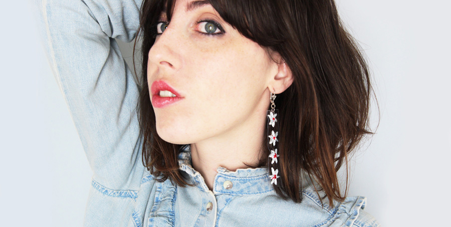 DIY Mode : des transparentes brodées de&nbsp;fleurs