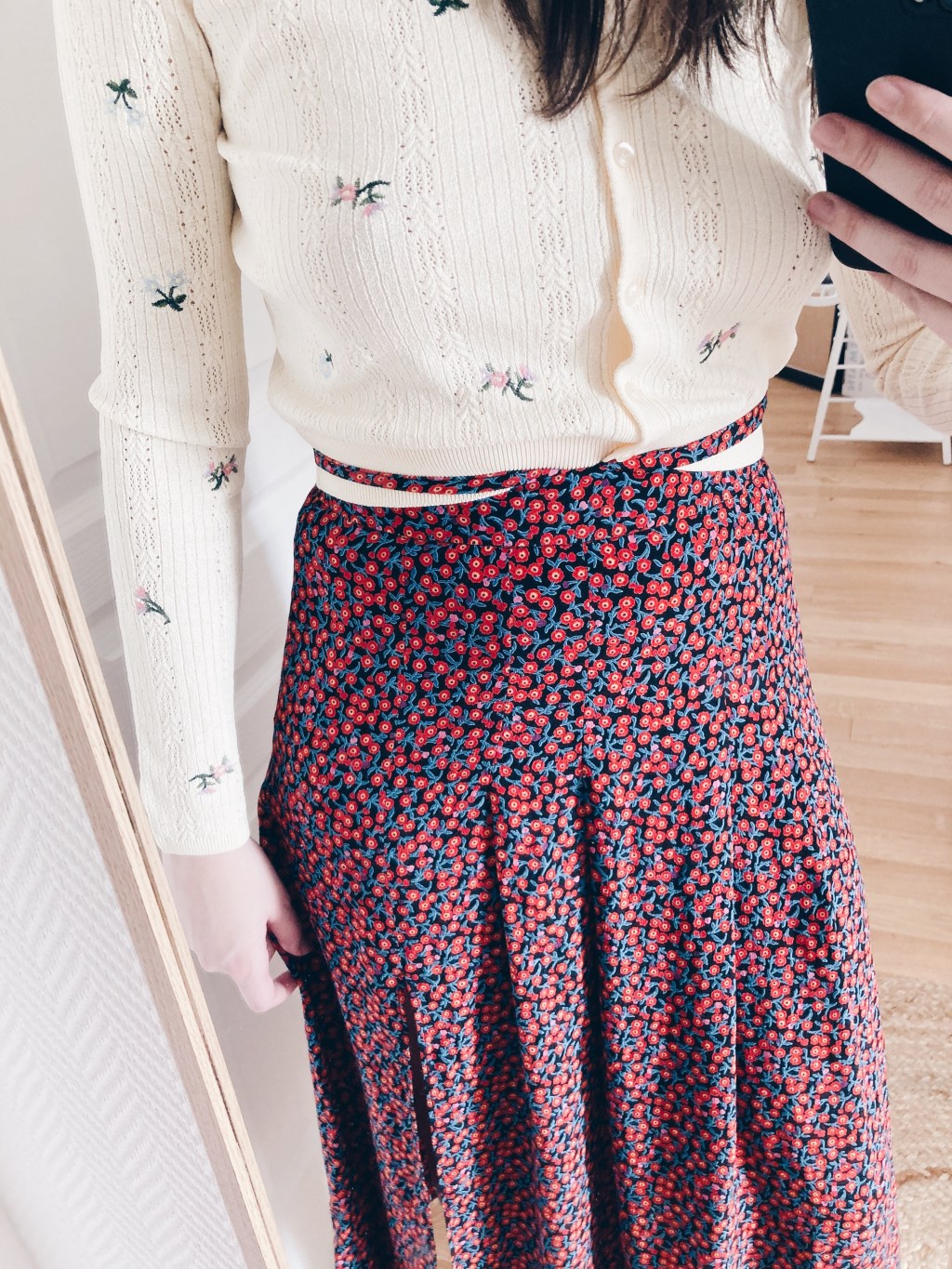 Ajuster une jupe large et ajouter un lien à&nbsp;nouer